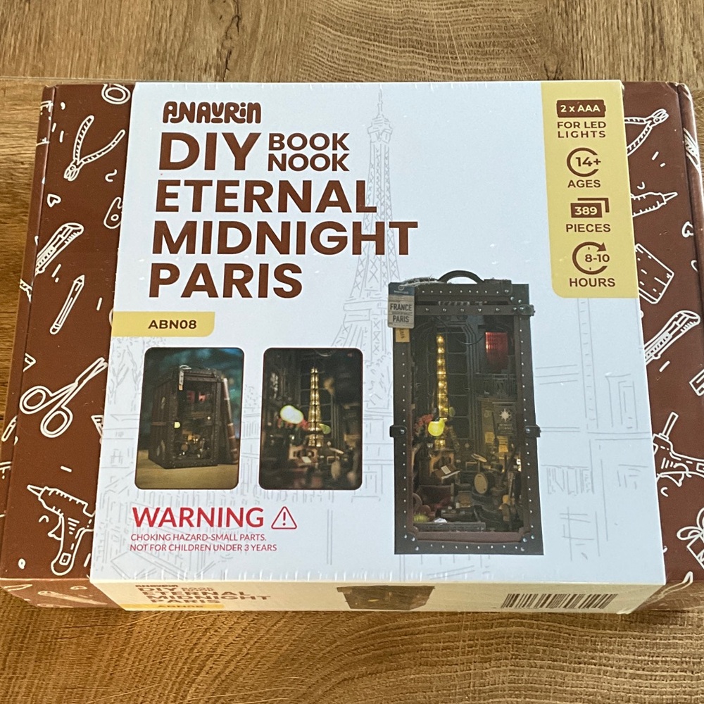 Anayrin DIY Book Nook - Eternal Midnight Paris